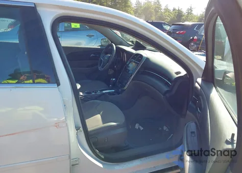 2015 Chevrolet Malibu 1Lt из США, поврежденный, VIN 1G11C5SL6FU145876